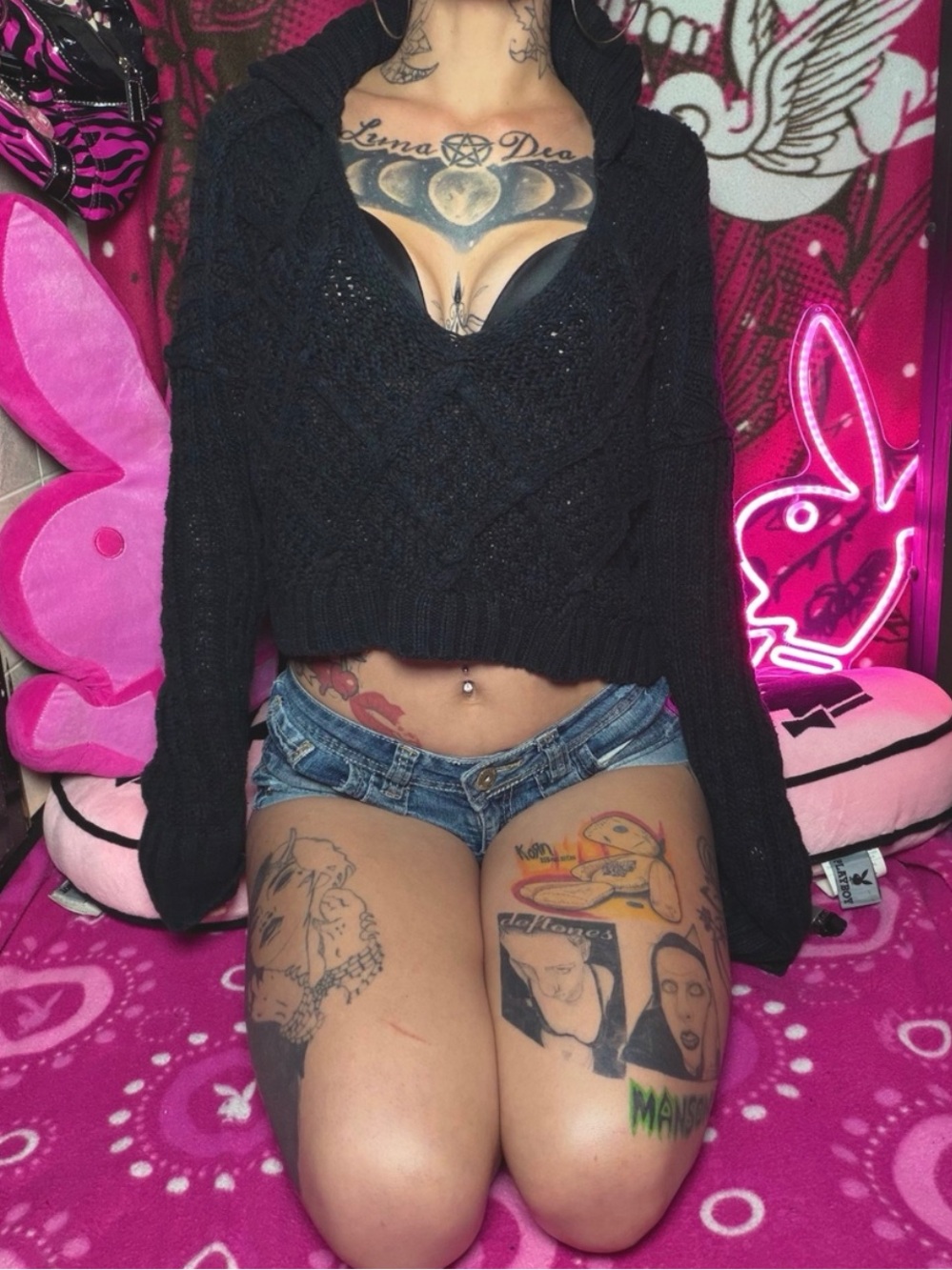 Free People Black Cable Knit Cropped V Neck Collared Sweater XS